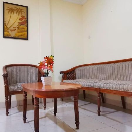 Hotel Nusantara Indah Syariah Jakarta Exterior foto