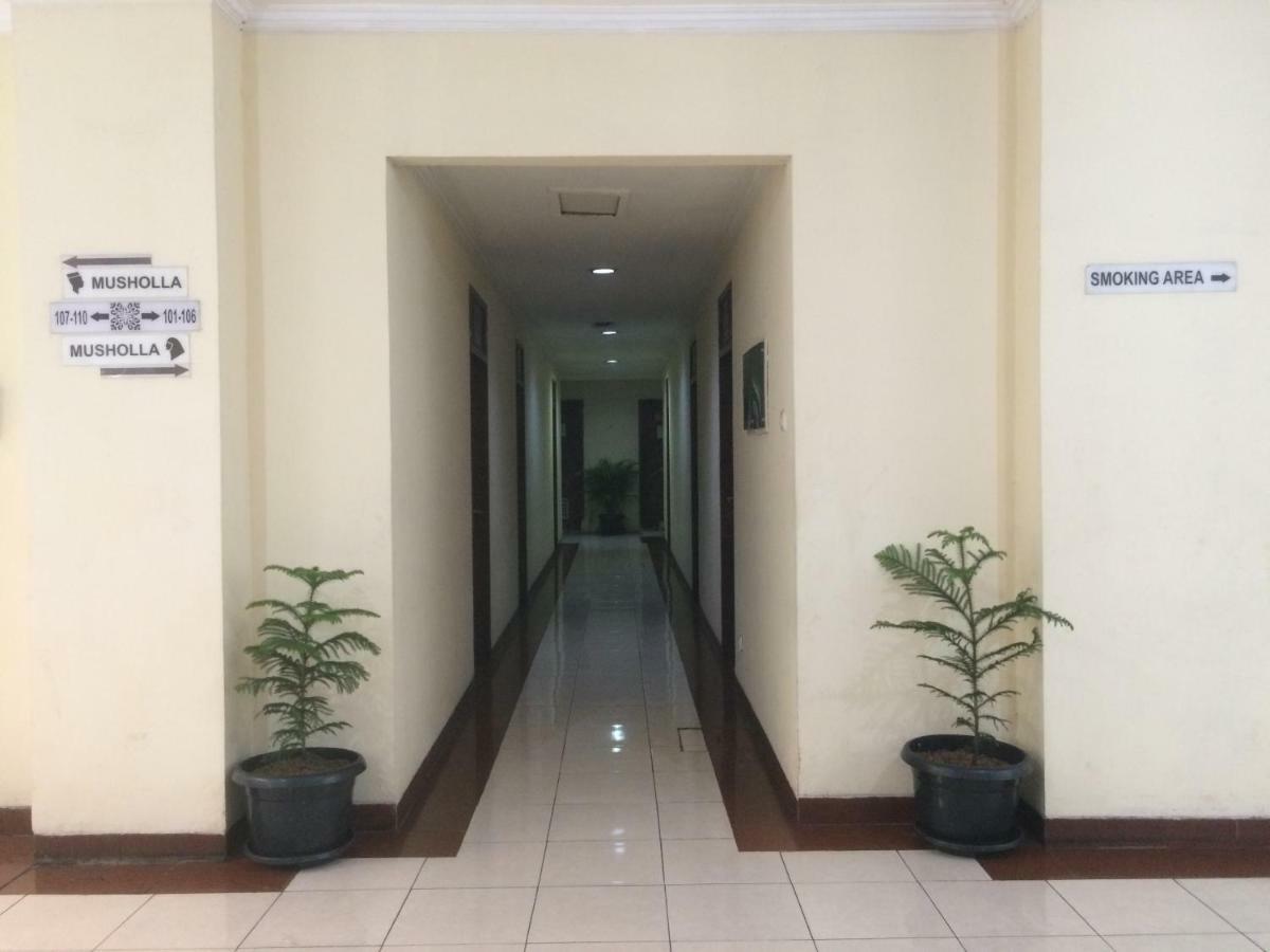 Hotel Nusantara Indah Syariah Jakarta Exterior foto